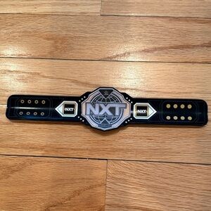 WWE Championship Title Slap Band Series 3 - NXT